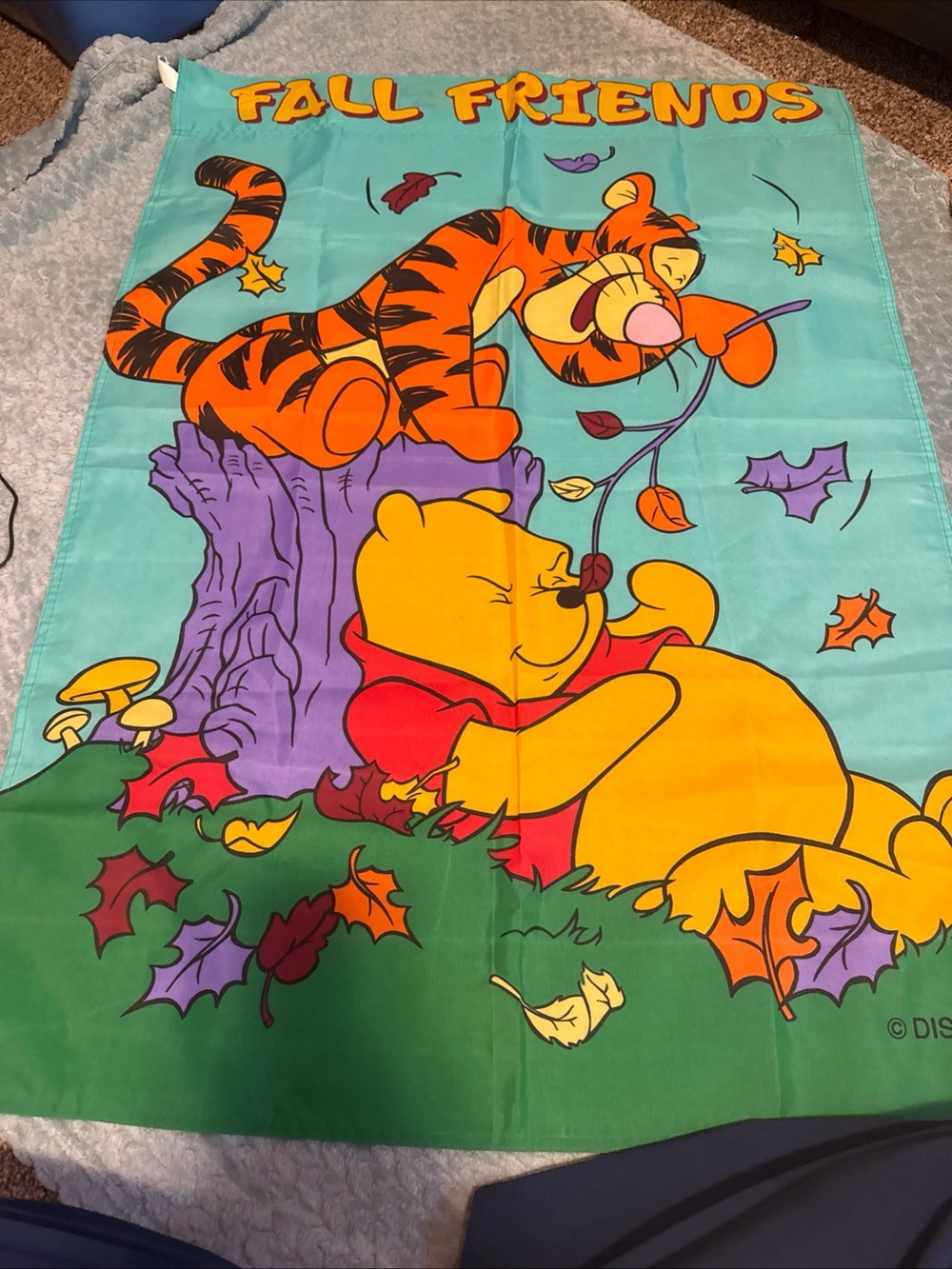 Disney Porch Flag Fall Friends Winnie the Pooh & Tigger 29x40 Autumn Leaves